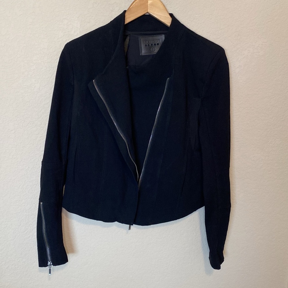 BlankNYC Mesh Detail Crepe Jacket In Windy City Black S - Picture 2 of 12